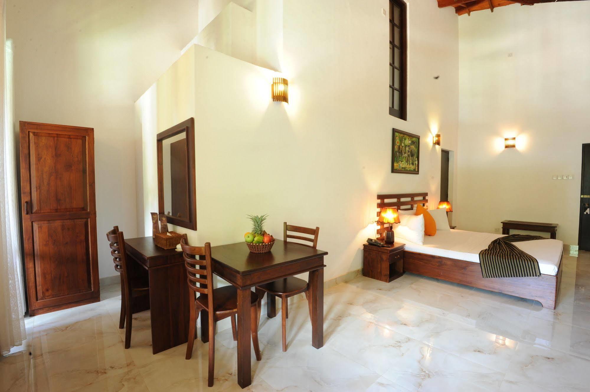Melheim Kandy Villas Екстер'єр фото