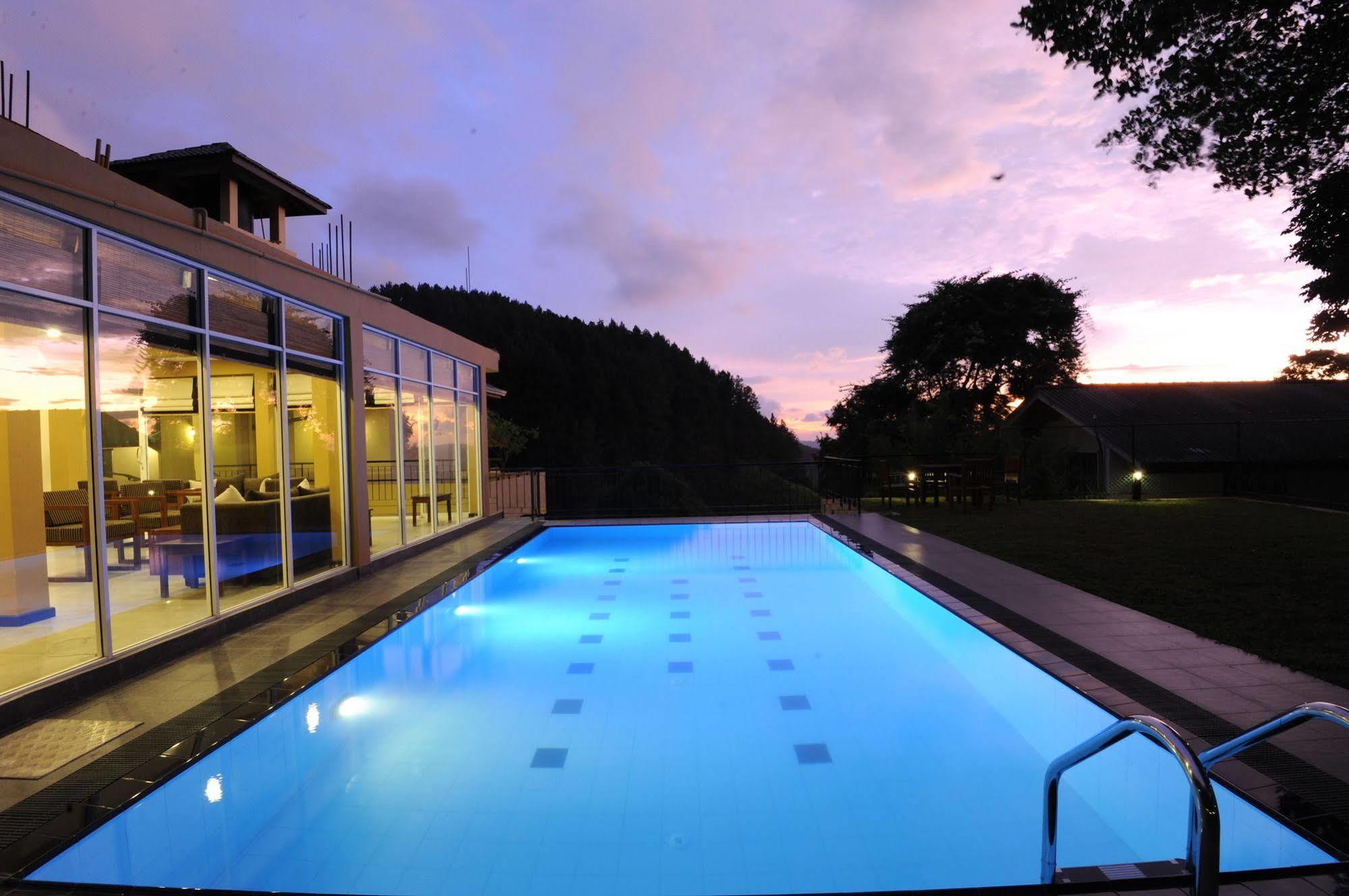 Melheim Kandy Villas Екстер'єр фото