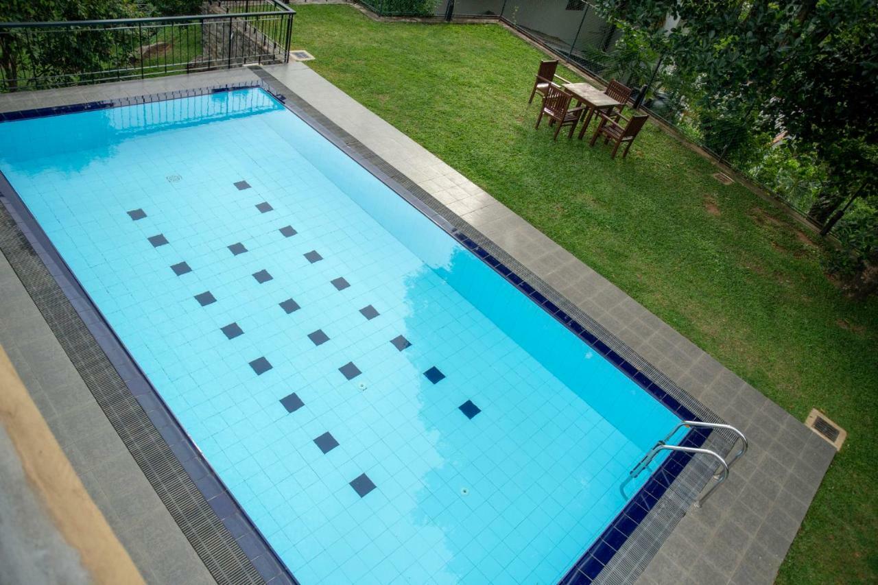 Melheim Kandy Villas Екстер'єр фото